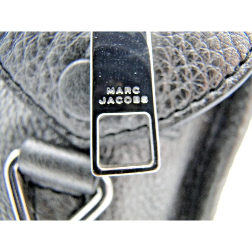 Marc‎ Jacobs Bag Crossbody Satchel Silver Pebbled Leather Handbag Purse Metallic